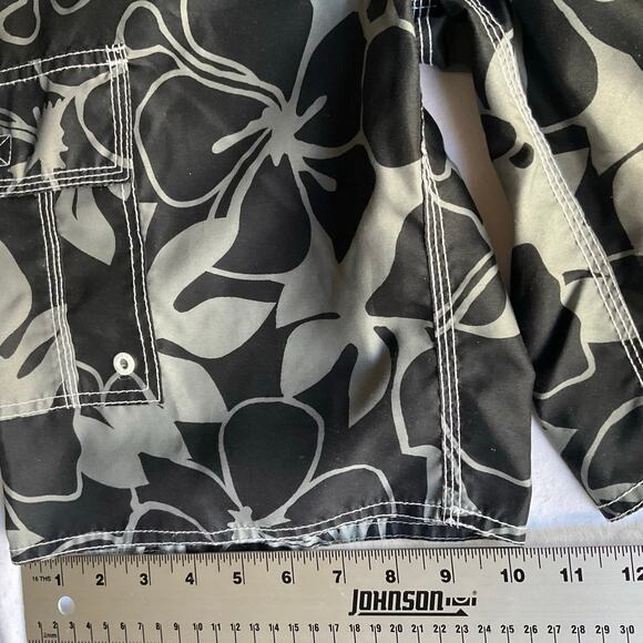 Old Navy Men’s Swimming Trunks size L, Gray Aloha Floral - Picture 3 of 10